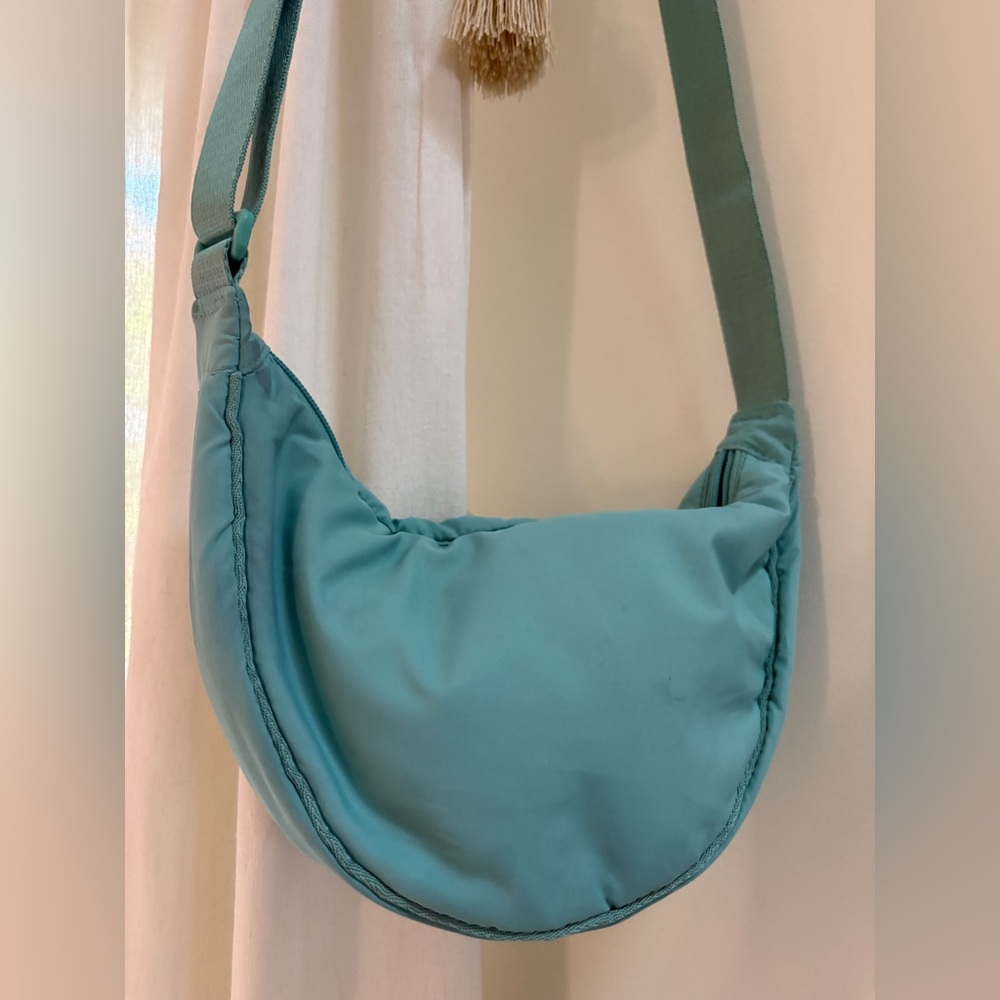 Uniqlo teal Shoulder Bag with Minimalist Design